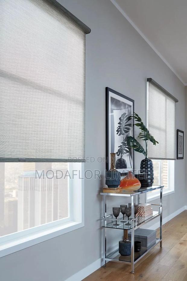 Sunscreen Roller Blinds – Block Uv, Not Your Style - main view