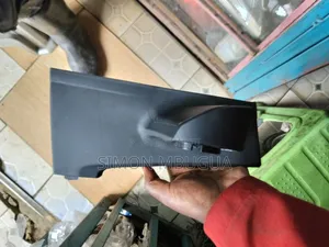 Toyota Vitz 2012 Side Mirror Arm