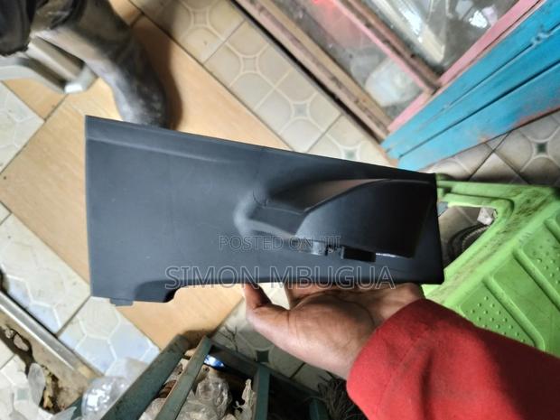 Toyota Vitz 2012 Side Mirror Arm