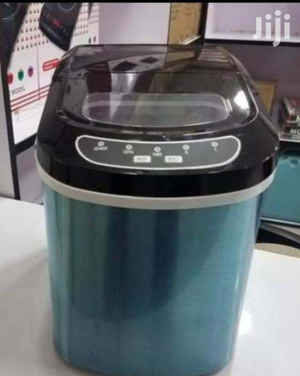 Ice Cube Maker