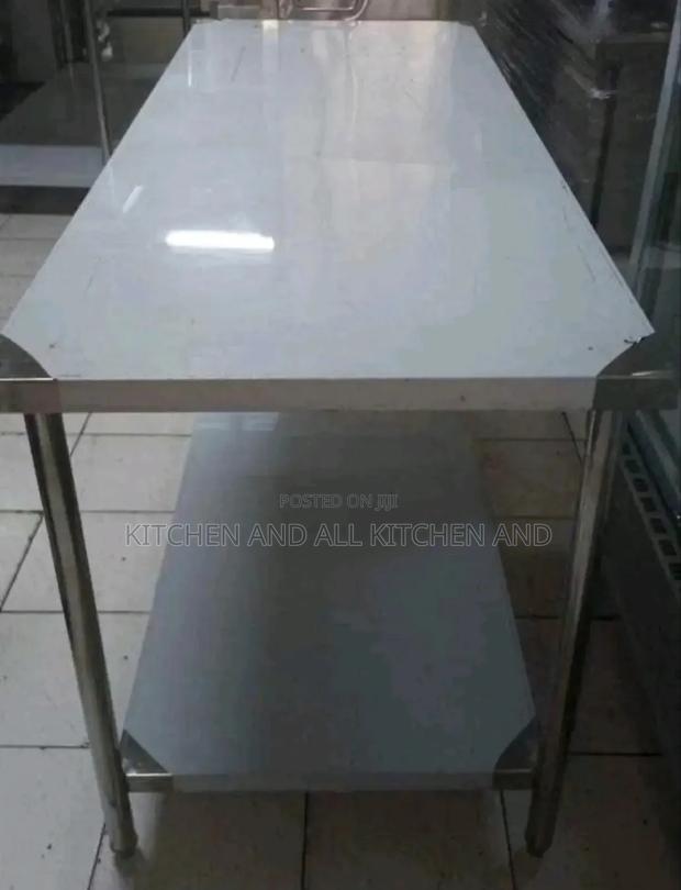 Stainless Steel Smooth Quality Work Table