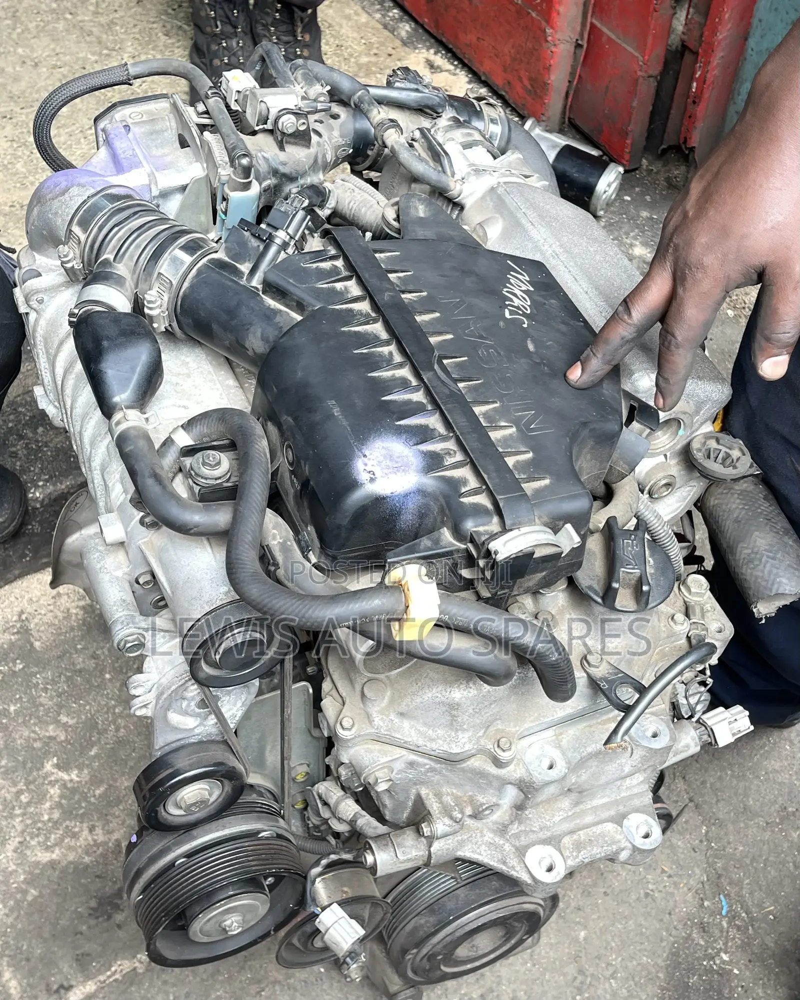 Hr12 Supercharged Complete Engine