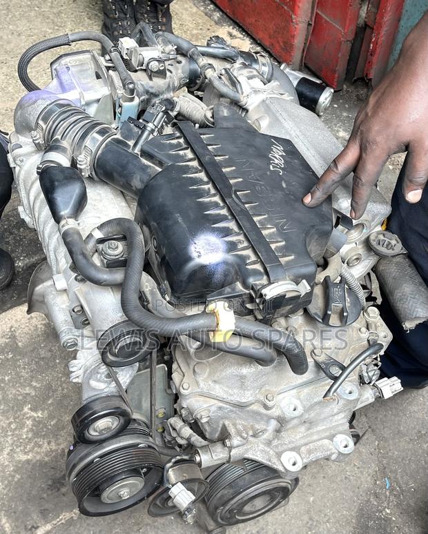 Hr12 Supercharged Complete Engine - main view