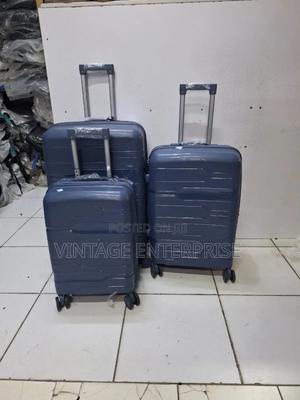 3in1 Unbreakable Suitcase - thumbnail 2