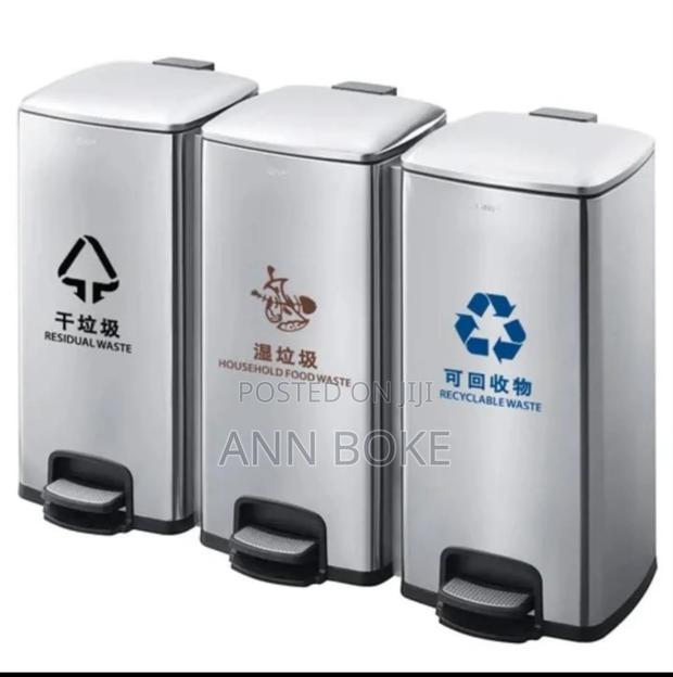 *Classified Stainless Steel Dustbin With Pedal And