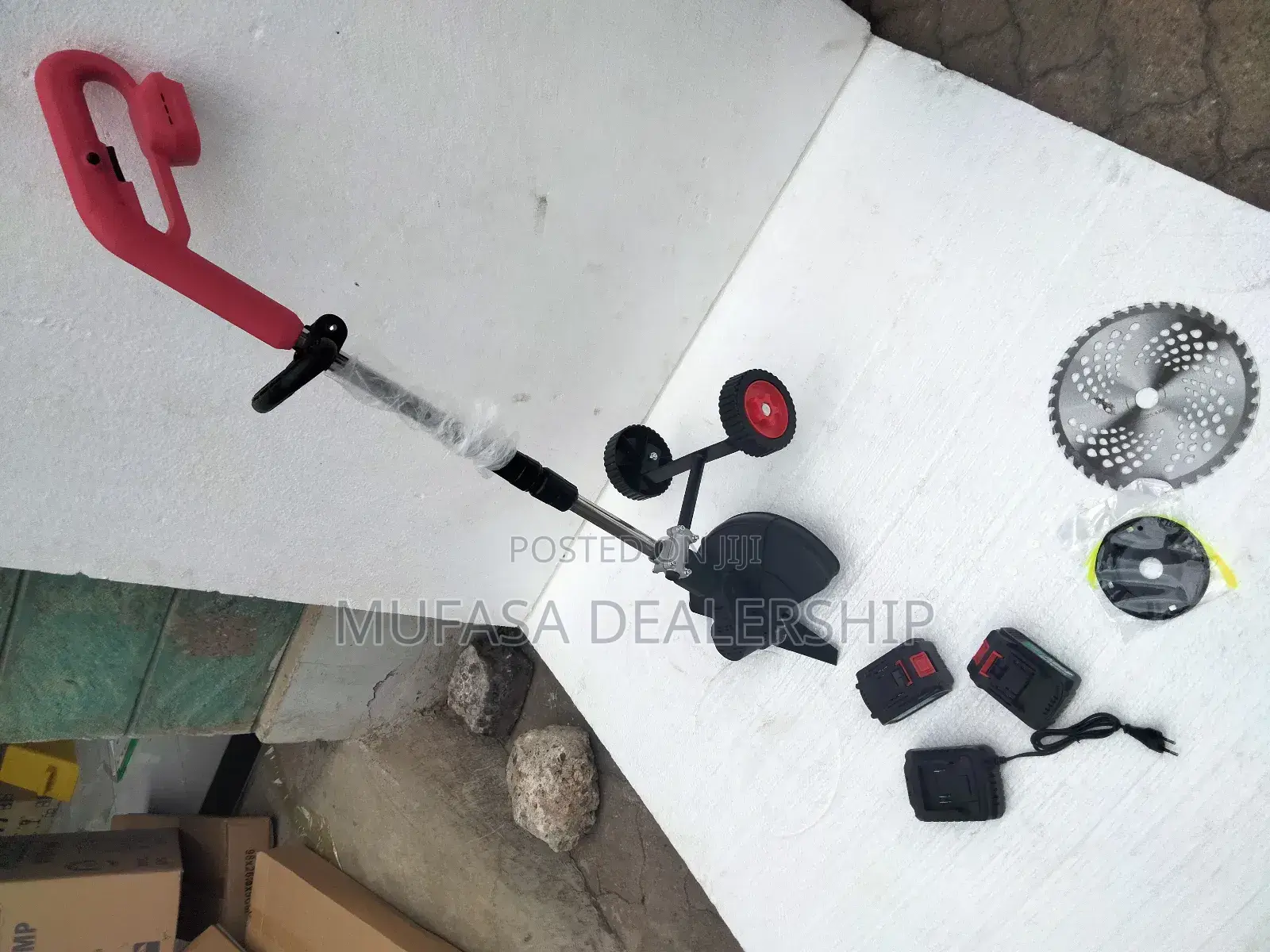Grass Trimmer/Brush Cutter/Lawn Mower
