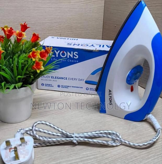 Ailyons Hd-198a Electric Dry Iron Box White Black
