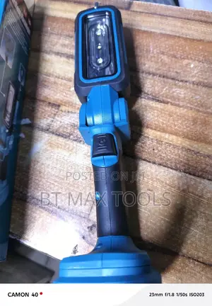 Long Lasting and High Quality Cordless Flashlight
