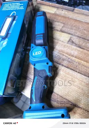 Long Lasting and High Quality Cordless Flashlight