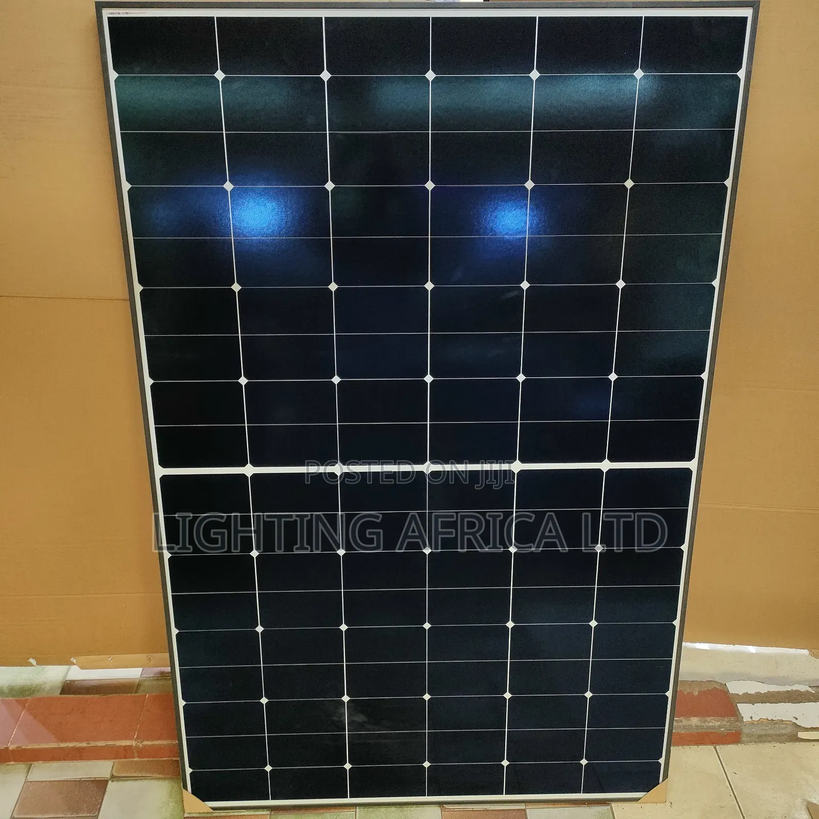 470w Jinko Monocrystalline Solar All Weather on Offer