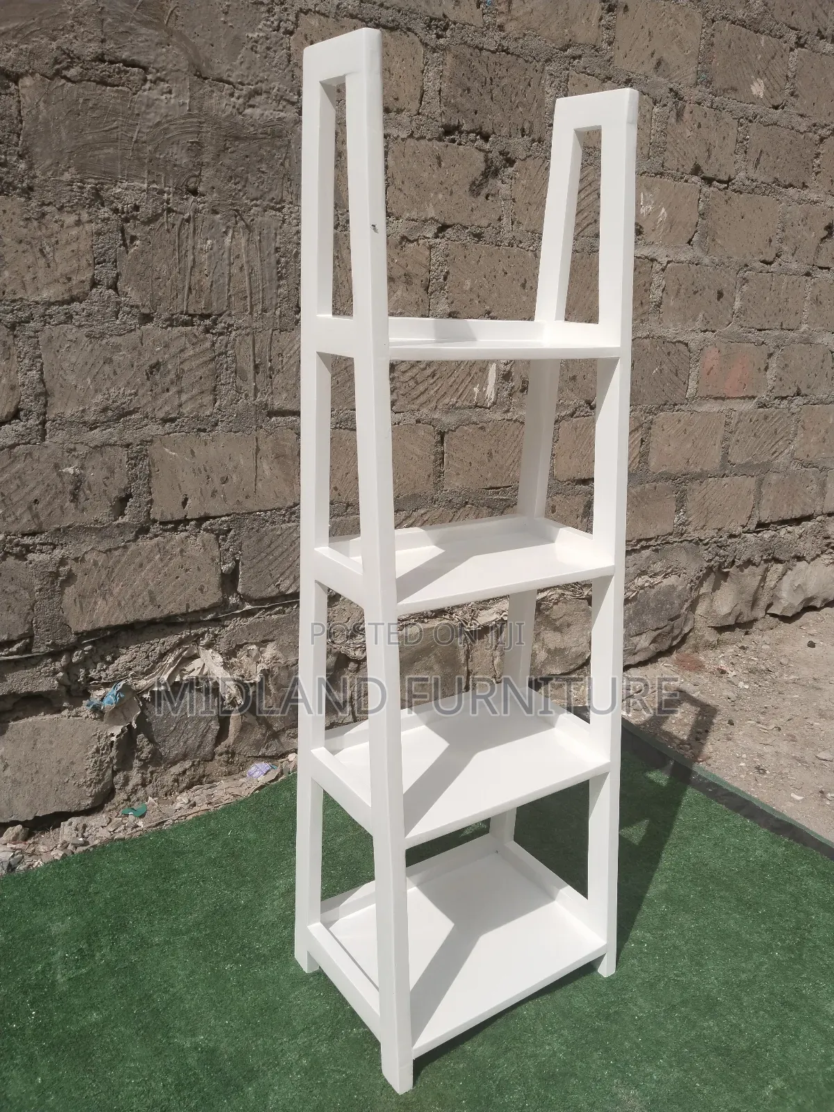 Corner/ Display Shelf