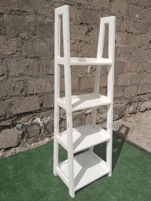 Corner/ Display Shelf