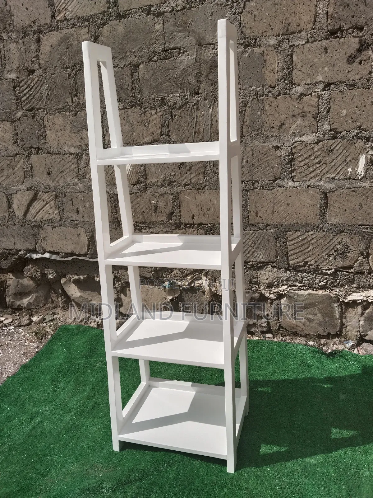 Corner/ Display Shelf