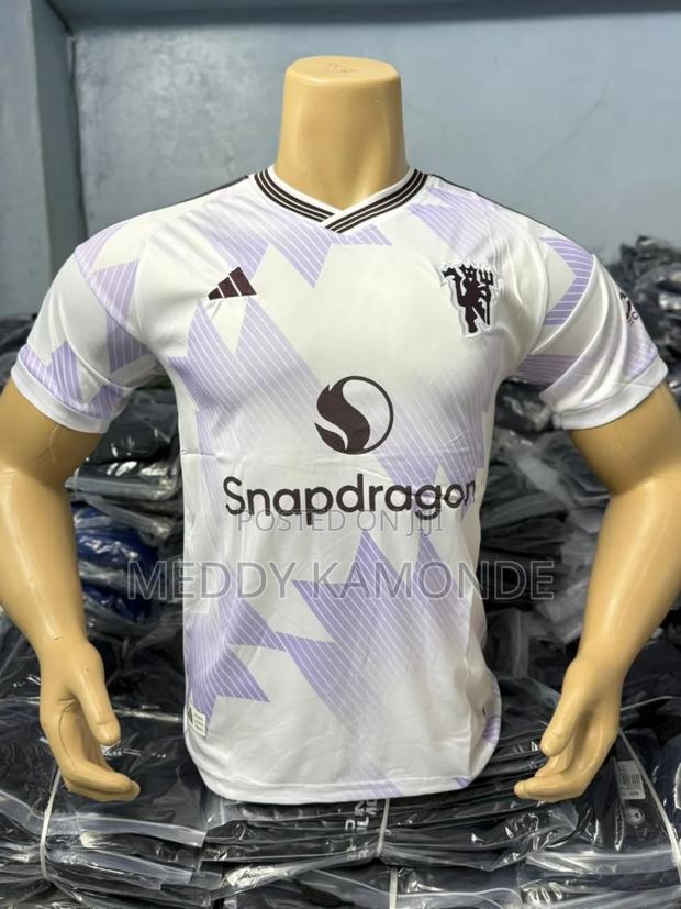 Manchester United Jersey - thumbnail 2