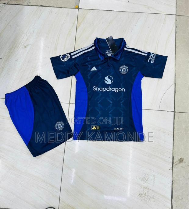 Arsenal Unique 2pc Kids Jersey - thumbnail 2