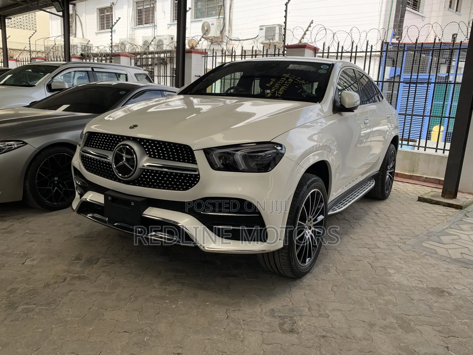 Mercedes-Benz GLE-Class GLE 400d 4MATIC 2020 Off white