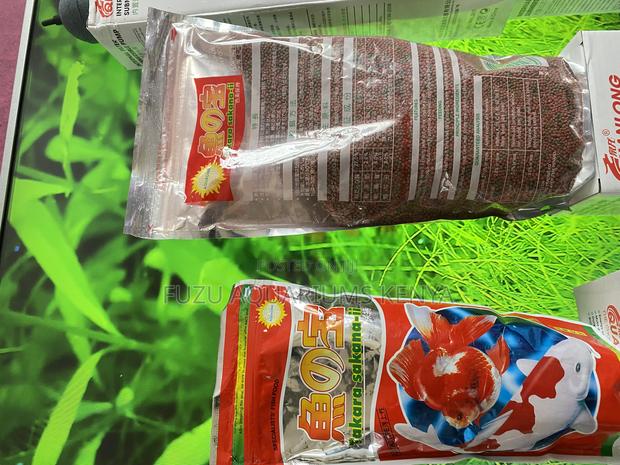 Boost Color Vitality With Quality Fish Pellets - main view