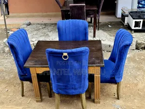 Dinning Set Blue Seats