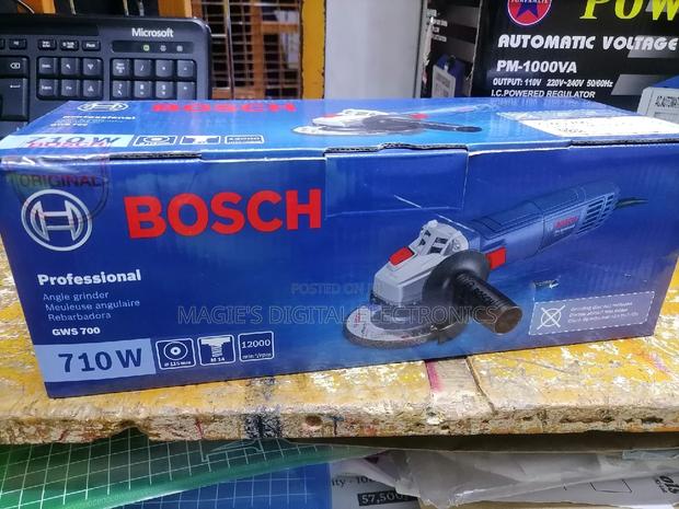 Top Noted 710w Bosch Angle Grinder - main view
