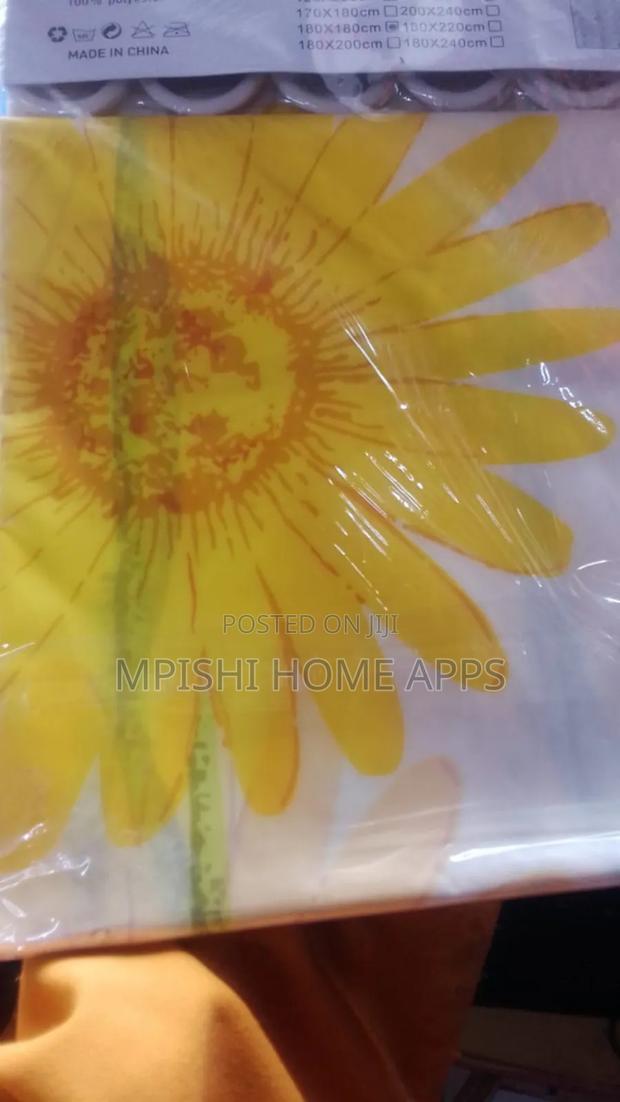 Flowered Shower Curtain - thumbnail 5