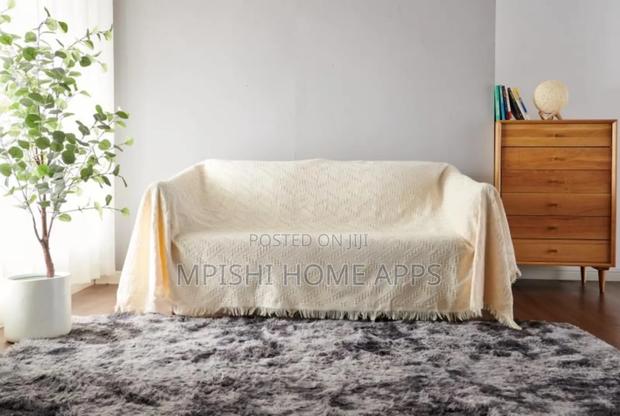 Knitted Throw Blanket - thumbnail 4