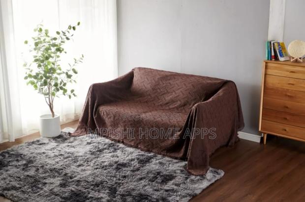 Knitted Throw Blanket - thumbnail 6