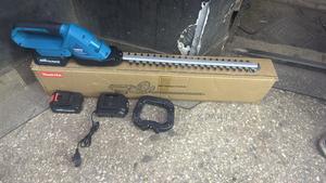 Cordless/Rechargeable Hedge Trimmer Machines - thumbnail 2
