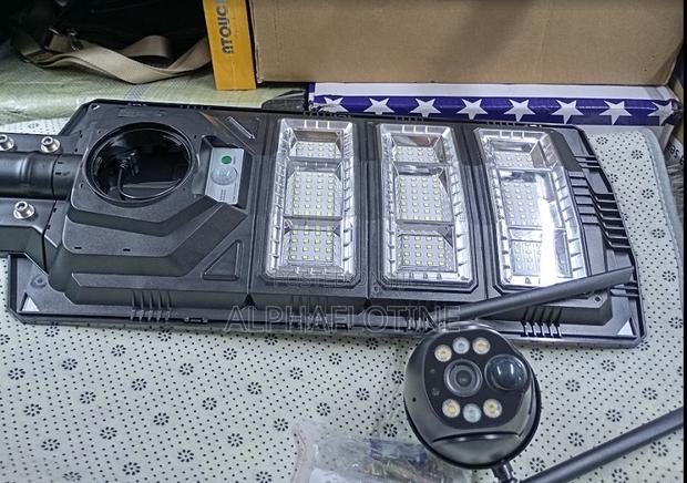 Solar Camera + Lighting 2 in 1 4g Sim Card 2 in 1 CCTV