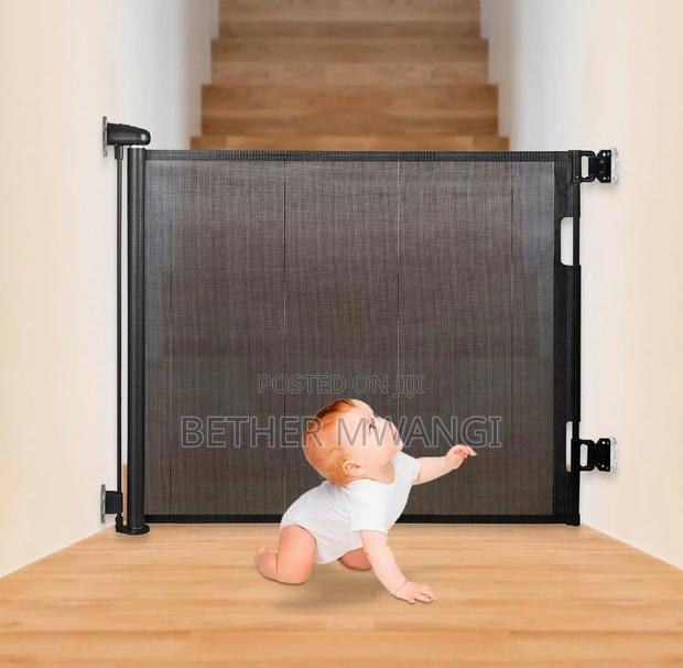 Retractable Baby Safety Gate in Kenya - thumbnail 5