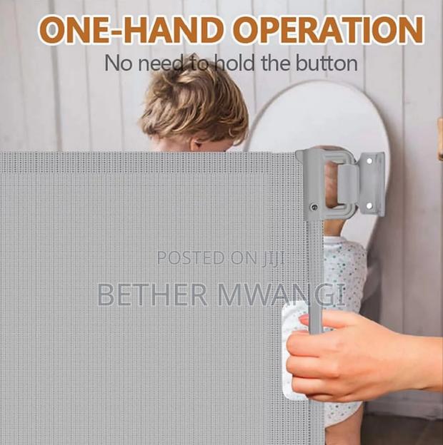 Retractable Baby Safety Gate in Kenya - thumbnail 10