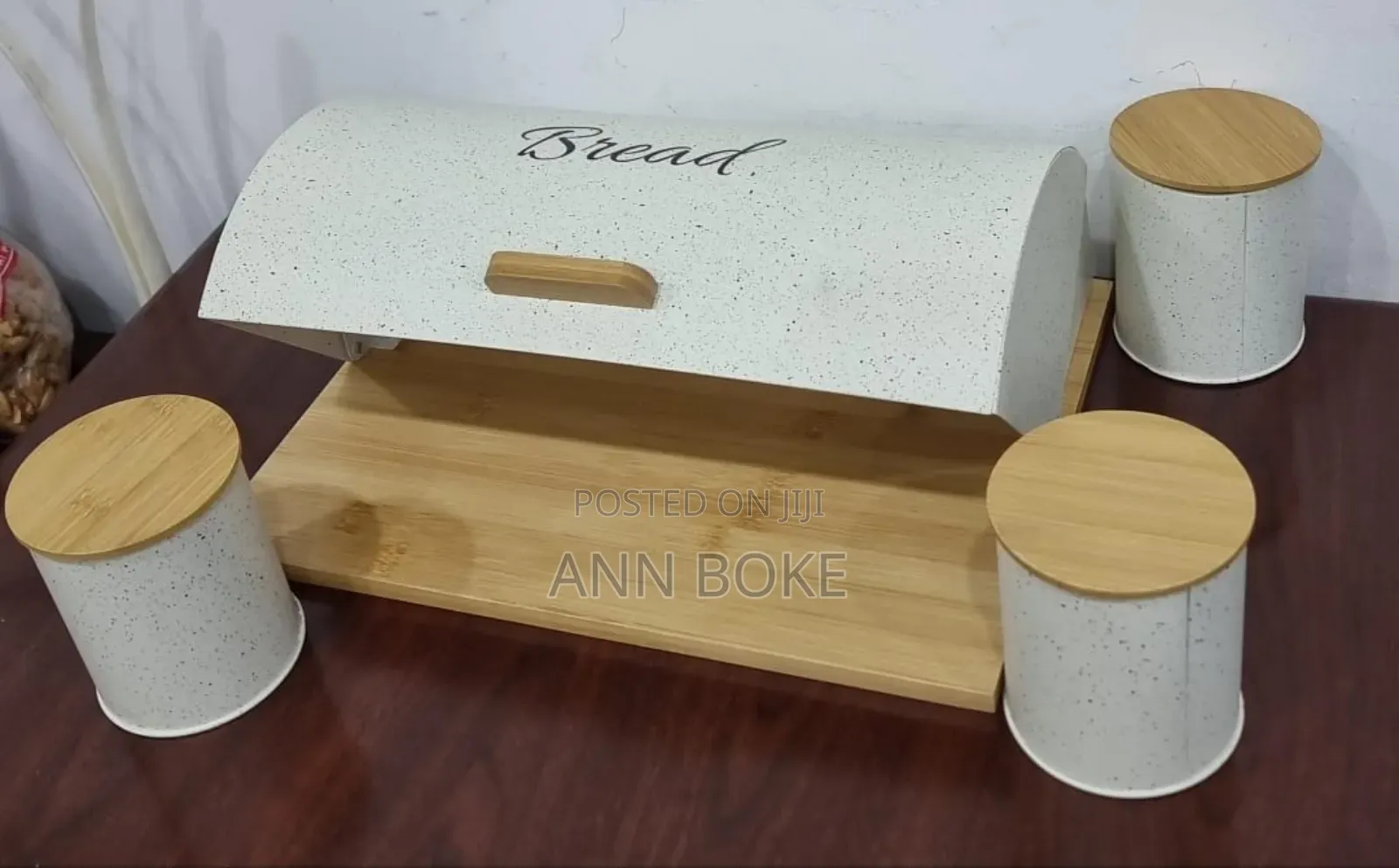 *New Arrival*
*Bamboo Base Semi Circular Flip Bread