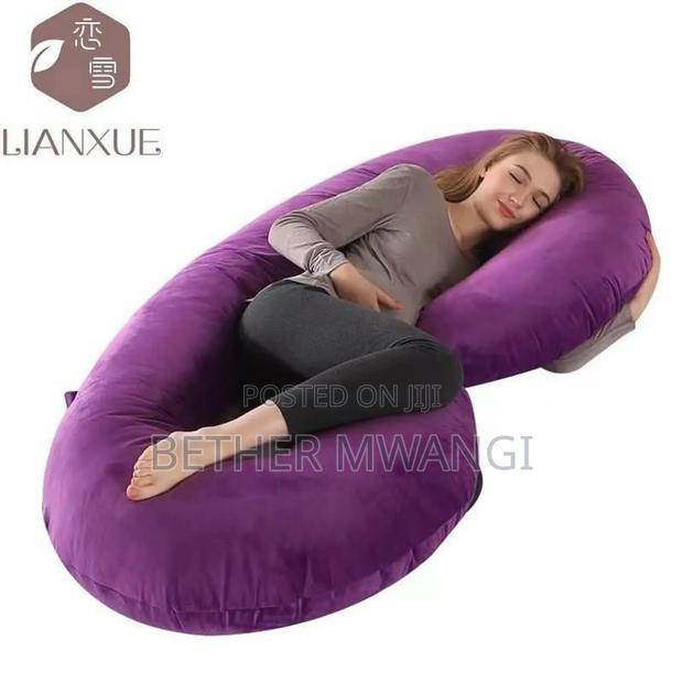 C - Shaped Pregnancy Pillow in Kenya - thumbnail 4