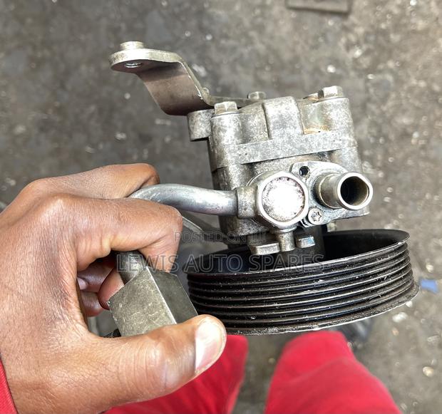 Qr20 Caravan Power Steering Pump - thumbnail 4