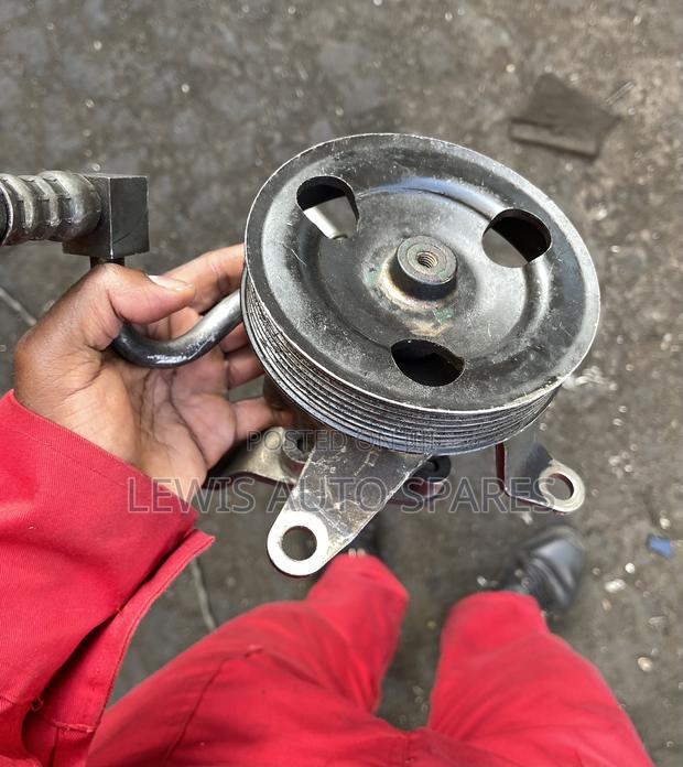 Qr20 Caravan Power Steering Pump - thumbnail 5