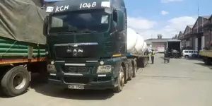 Box Body and Flatbed Trailers Available for Transport