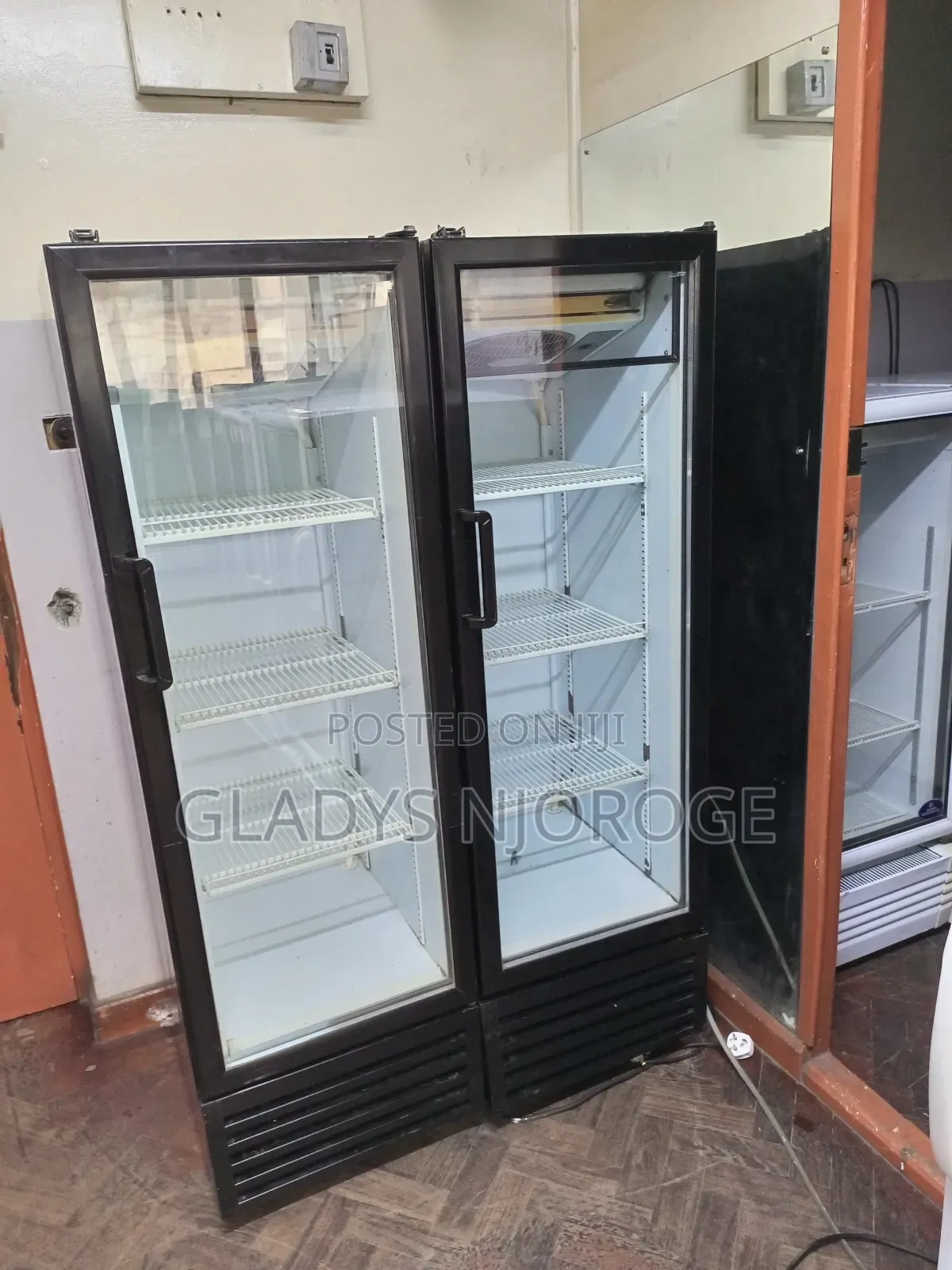Affordable Display Fridge ( 300l in Good Condition)