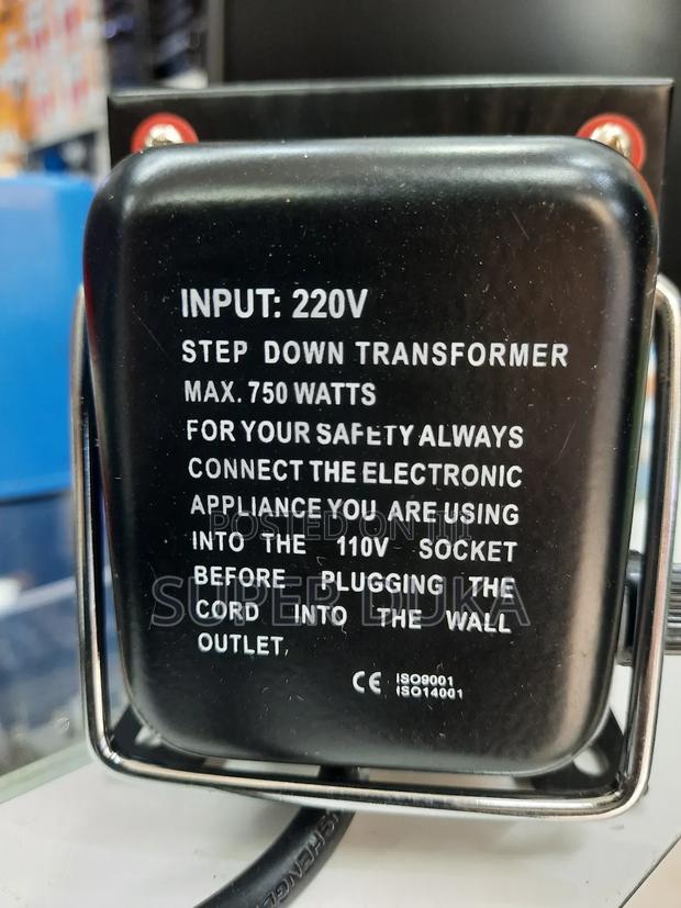 Step Down Transformer 750w.Converts 220v to 110v Output.