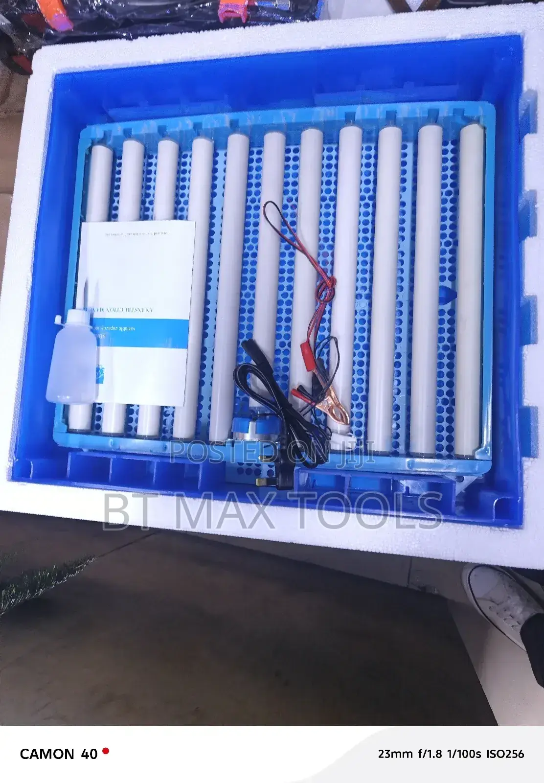 Incubator With 64 Eggs Capacity