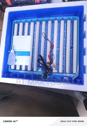 Incubator With 64 Eggs Capacity