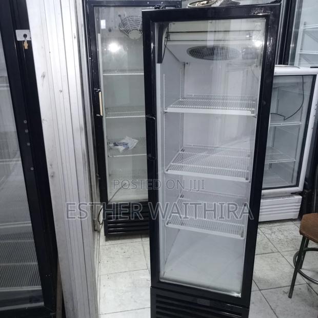 300litres Display Fridge - thumbnail 2