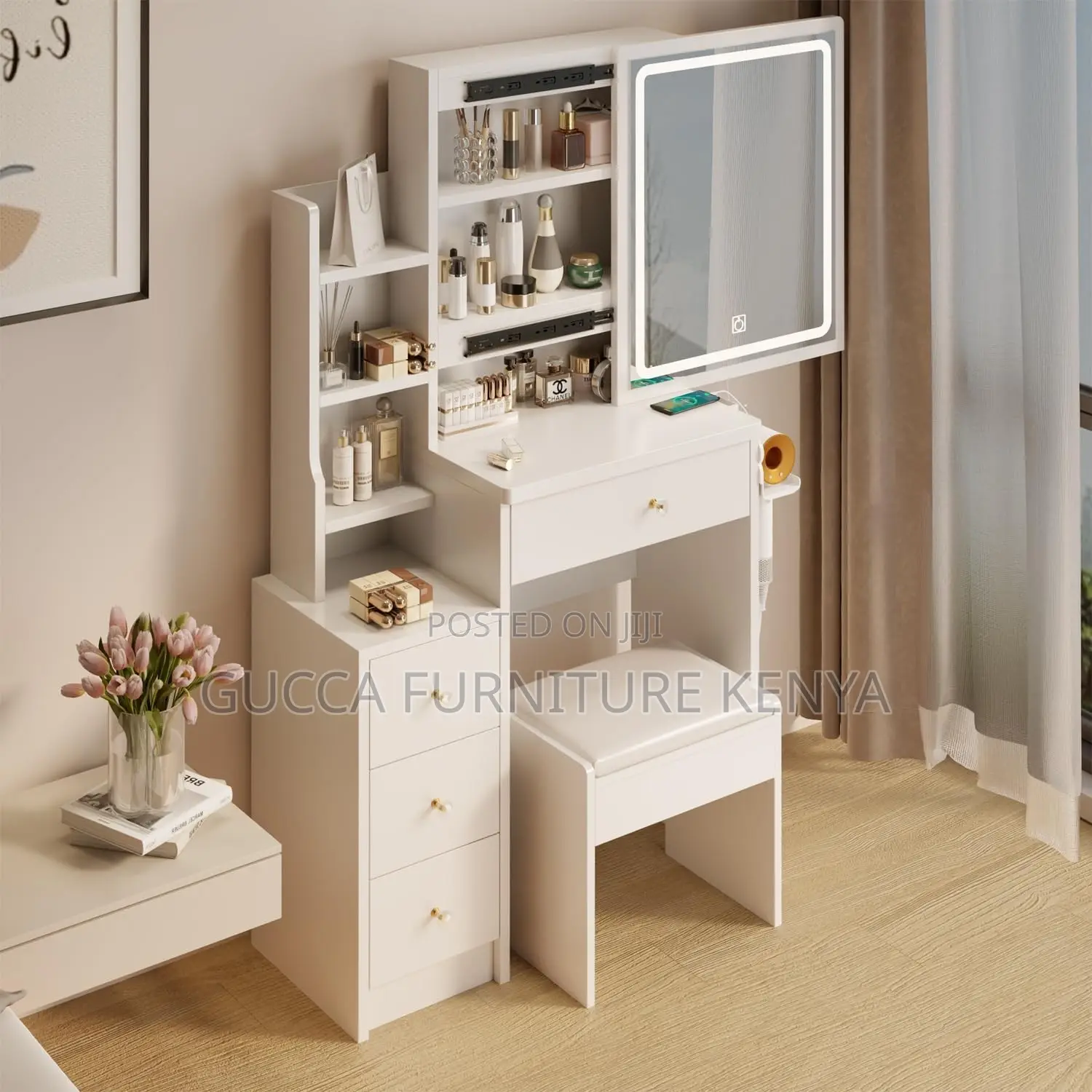 Dressers: Small Vanity Desk With Mirror and Lights