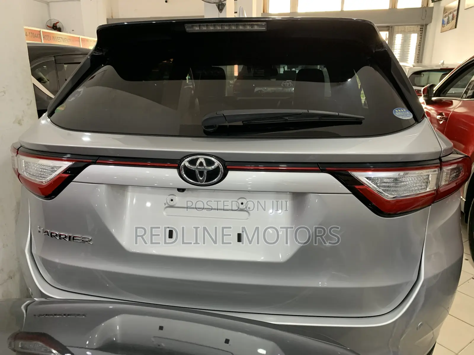 Toyota Harrier 2.0 2018 Silver