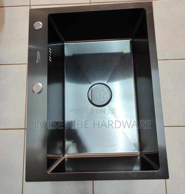 Modern Single Sink for Kitchen Available