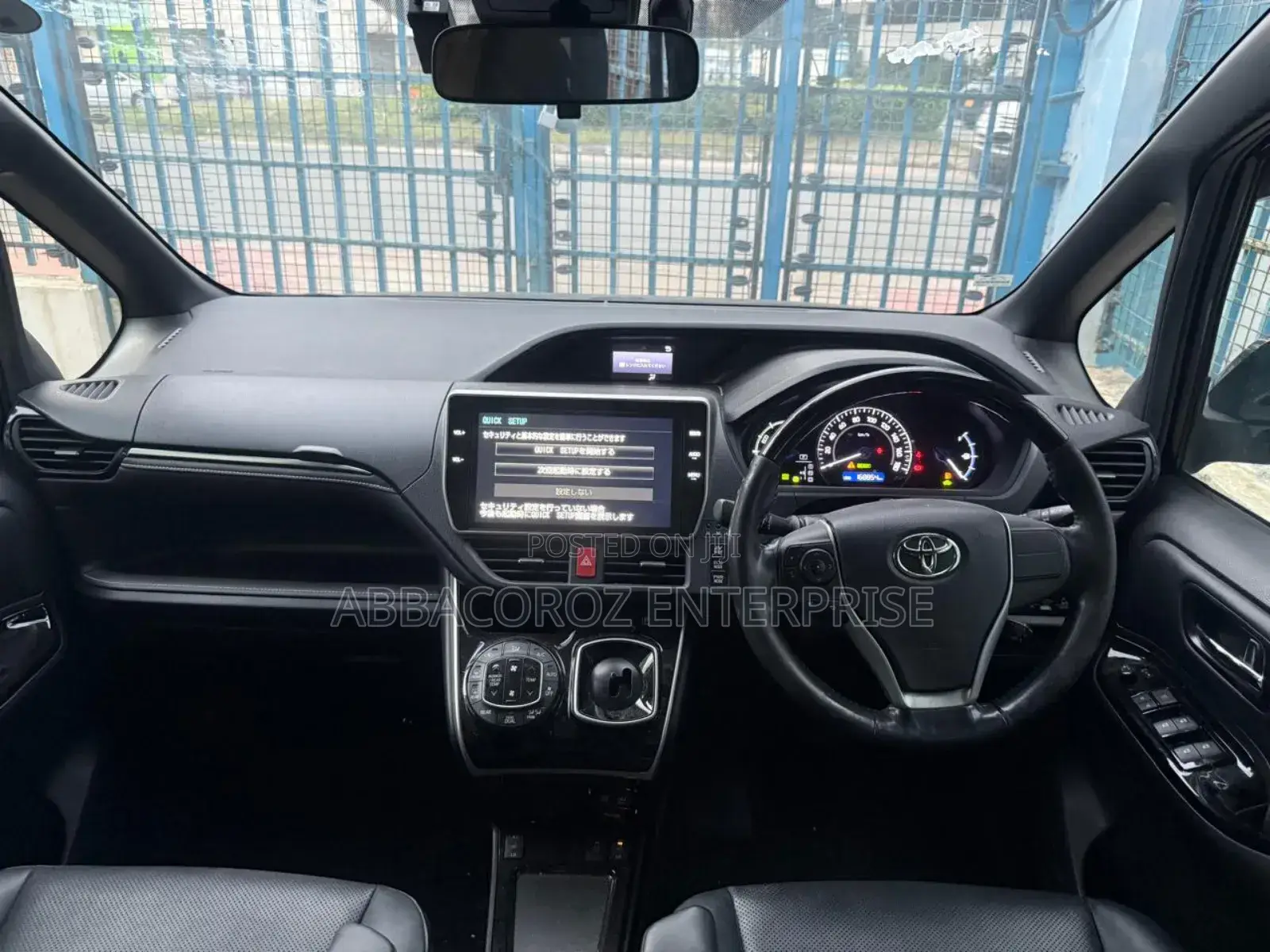Toyota Noah 1.8 FWD Hybrid (7 seater) 2019 Black