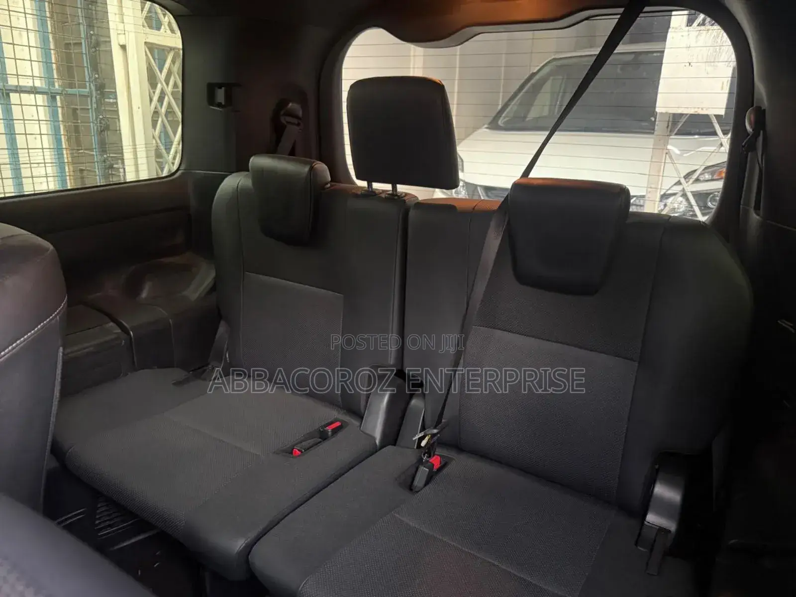 Toyota Noah 1.8 FWD Hybrid (7 seater) 2019 Black