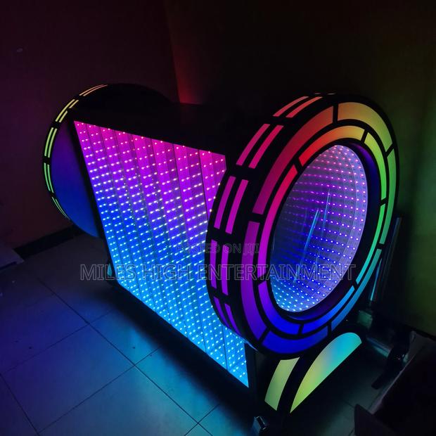 Dj Booth With Led Lights - thumbnail 4