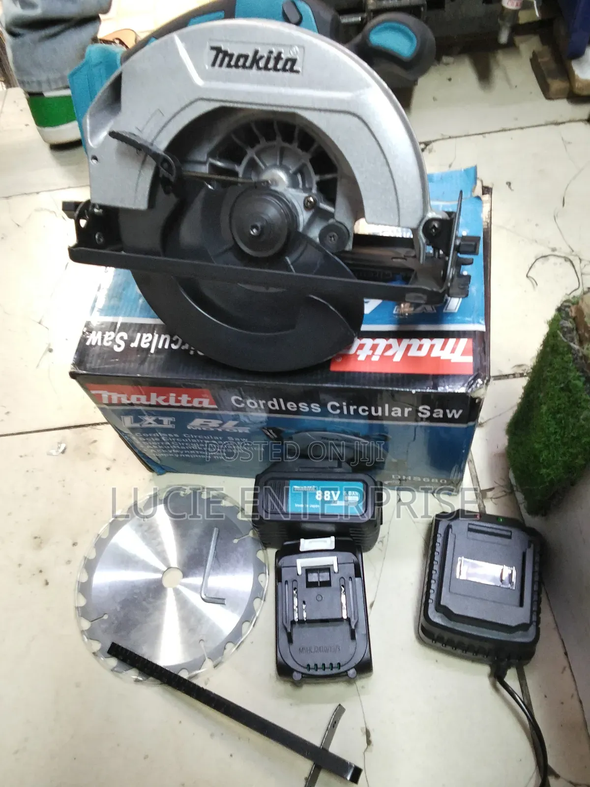 Makita Cordless Circular Saw 7inch