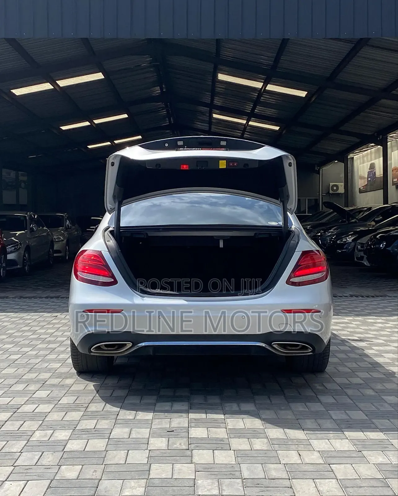 Mercedes-Benz E200 2016 Silver