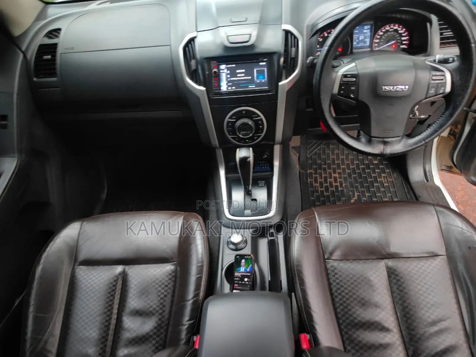 Isuzu D-MAX 2014 White