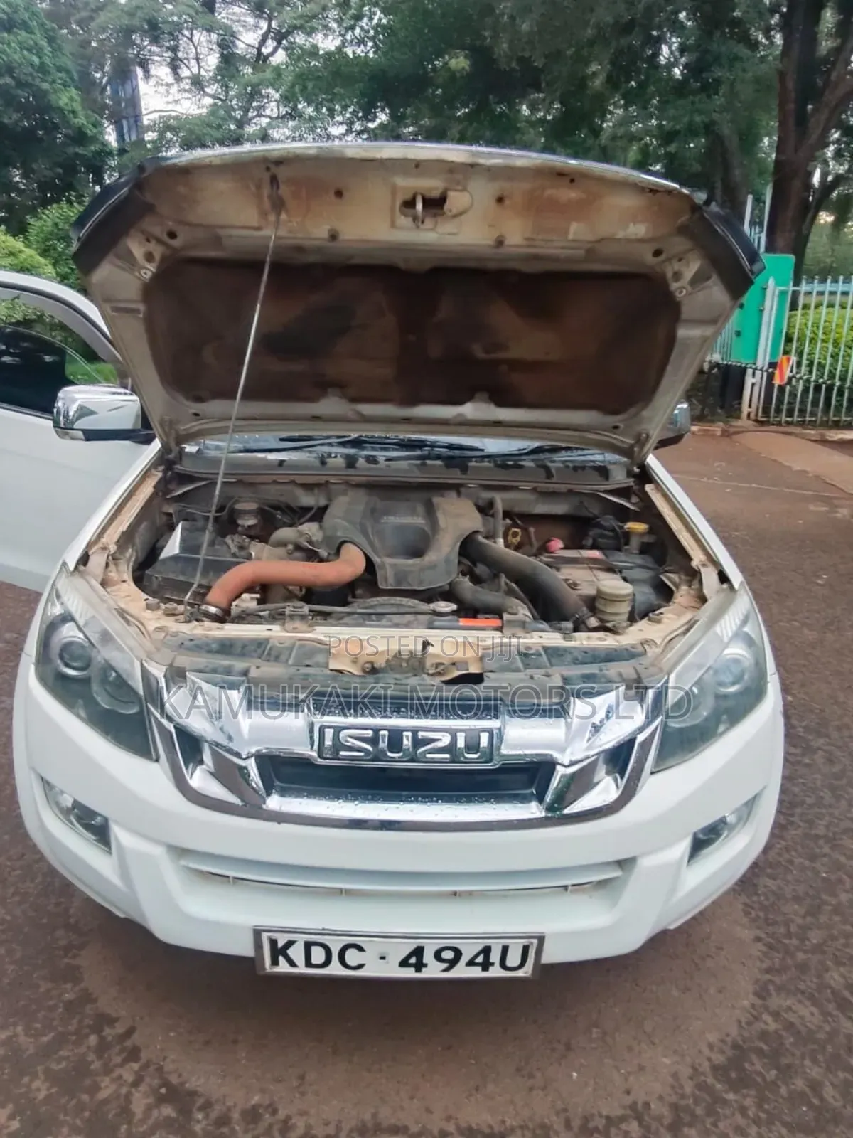 Isuzu D-MAX 2014 White